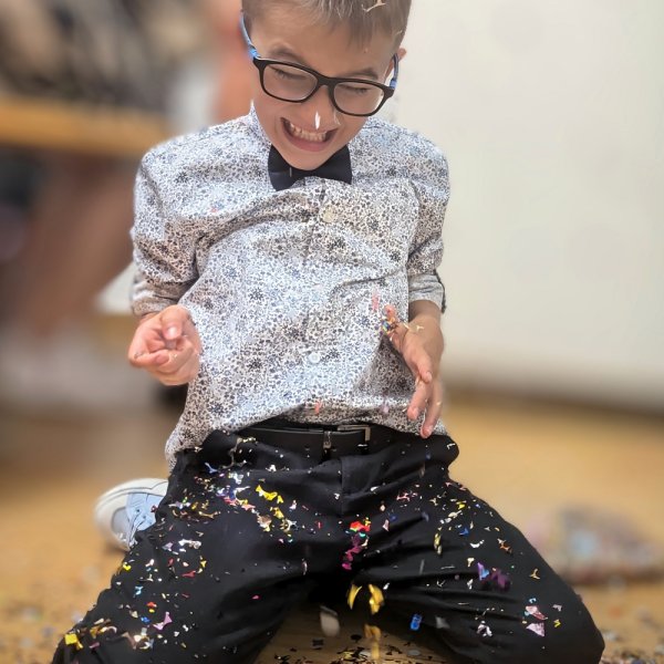 Mit Konfettiregen ins neue Schuljahr