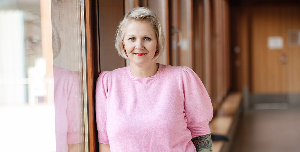 Ein Portraitfoto von Anke Hauptvogel.