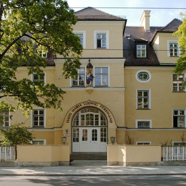 Auf dem Bild sieht man das Blindeninstitut München