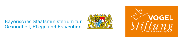 Logo auf der rechten Seite: Vogel Stiftung Dr. Eckernkamp. Logo auf der linken Seite: Gefördert durch Bayerisches Staatsministerium für Gesundheit, Pflege und Prävention.