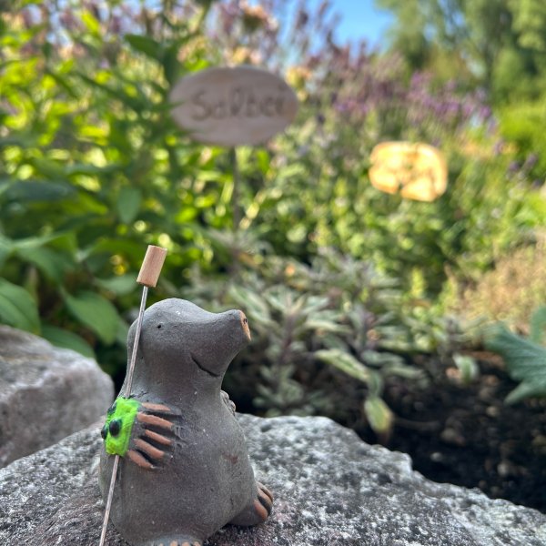 Maulwurf Louis im Sinnesgarten von Hemau