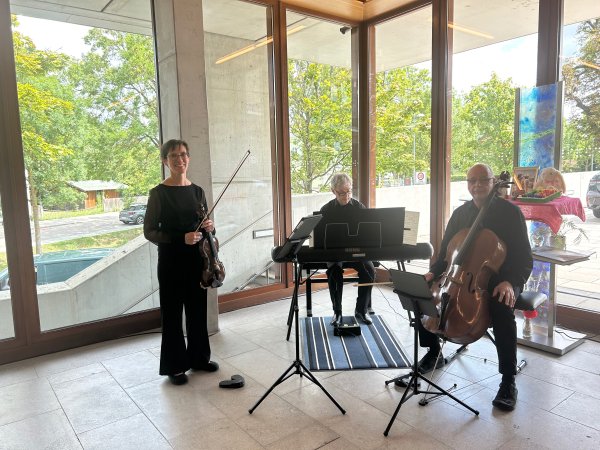 Die Musiker des Adamar Trios