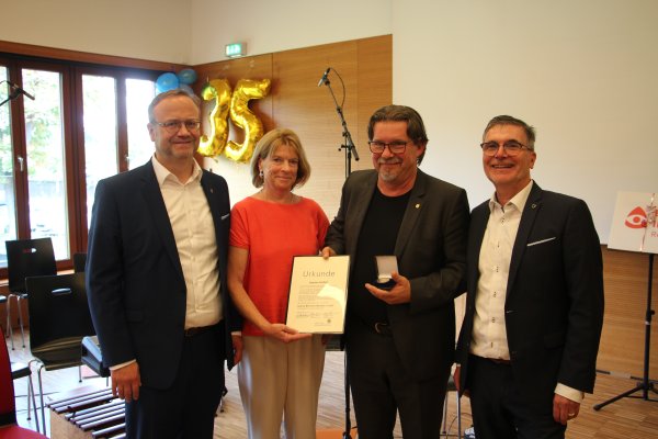 Gruppenfoto, Überreichung der Graf-zu-Bentheim-Medaille in Gold