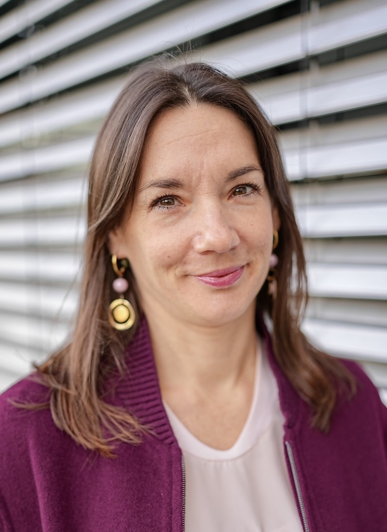 Die Ansprechpartnerin für den Bereich Wohnen.