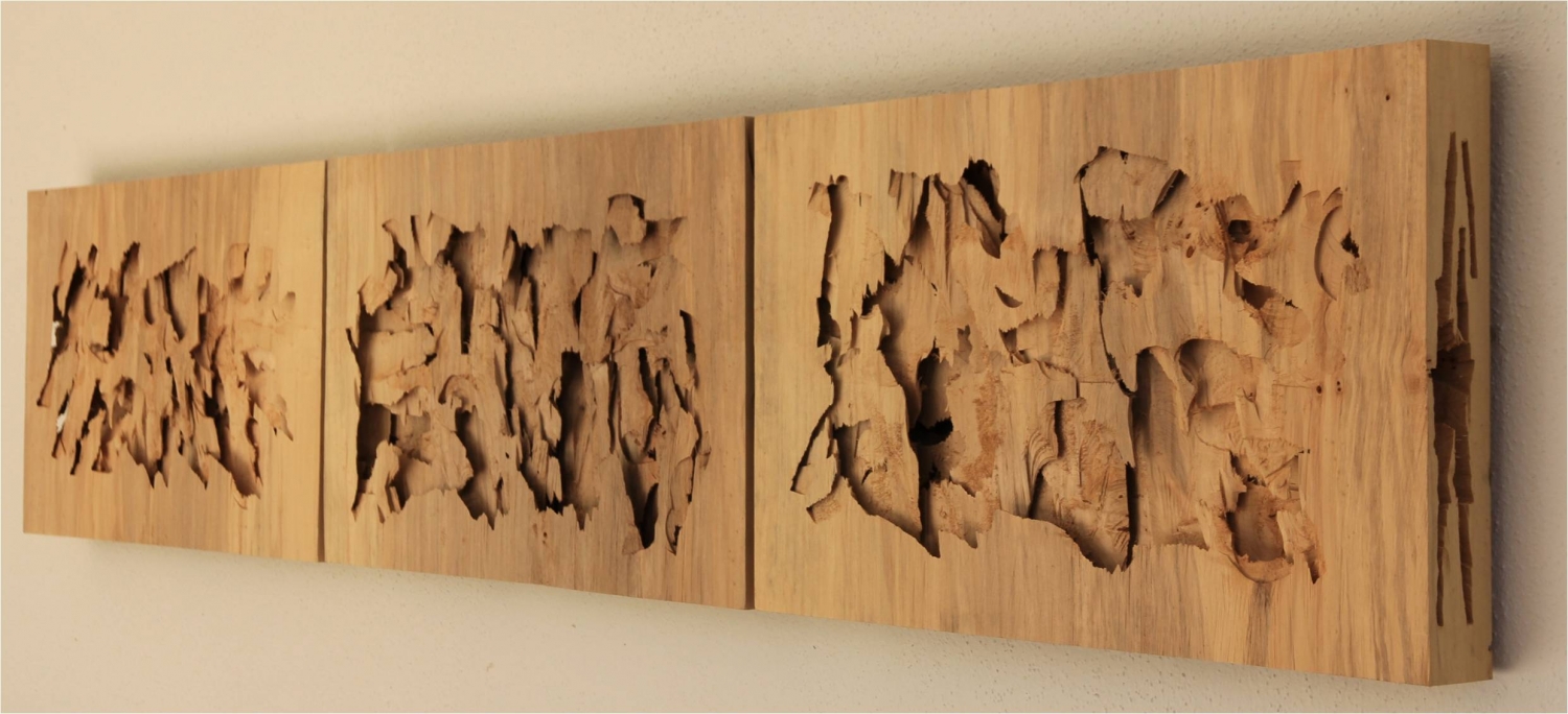 Das Kunstobjekt Anatomie eines Baumes von Joseph Stephan Wurmer im Park des Blindeninstituts Rückersdorf.